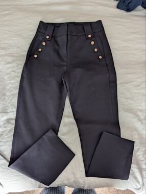 Quince Ultra Stretch Ponte Pant With Gold Button Detail Size Small Navy Blue
